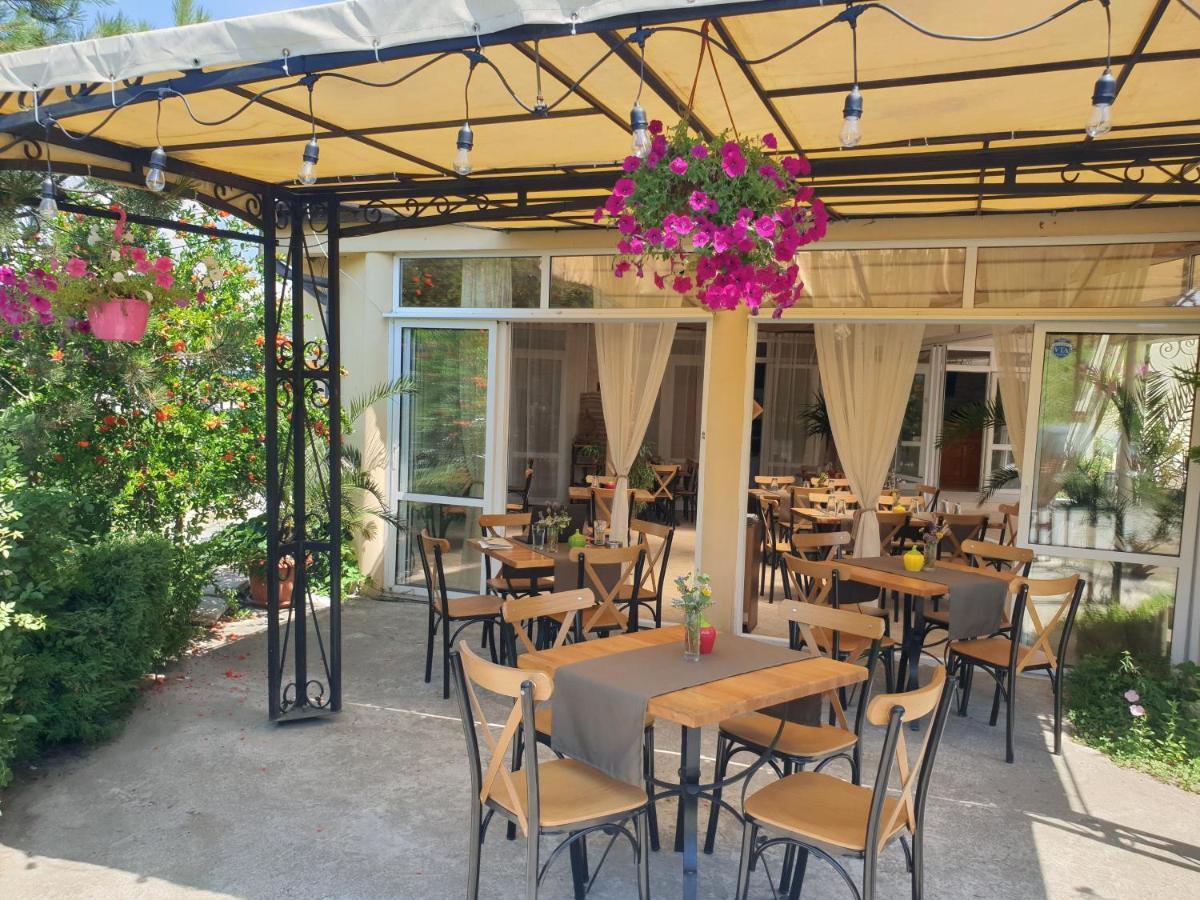 Hotel Feniks Lozenets Luaran gambar