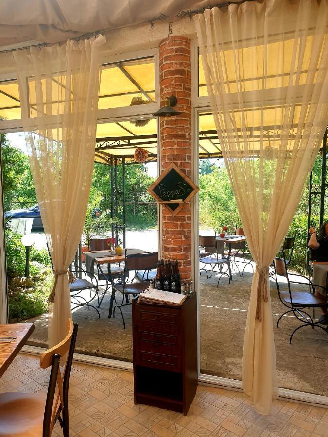 Hotel Feniks Lozenets Luaran gambar