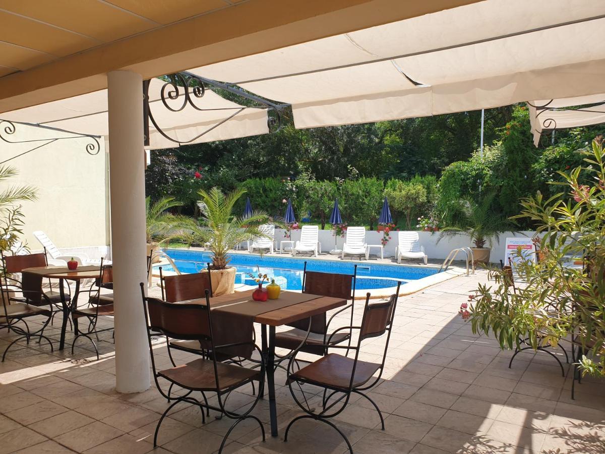 Hotel Feniks Lozenets Luaran gambar