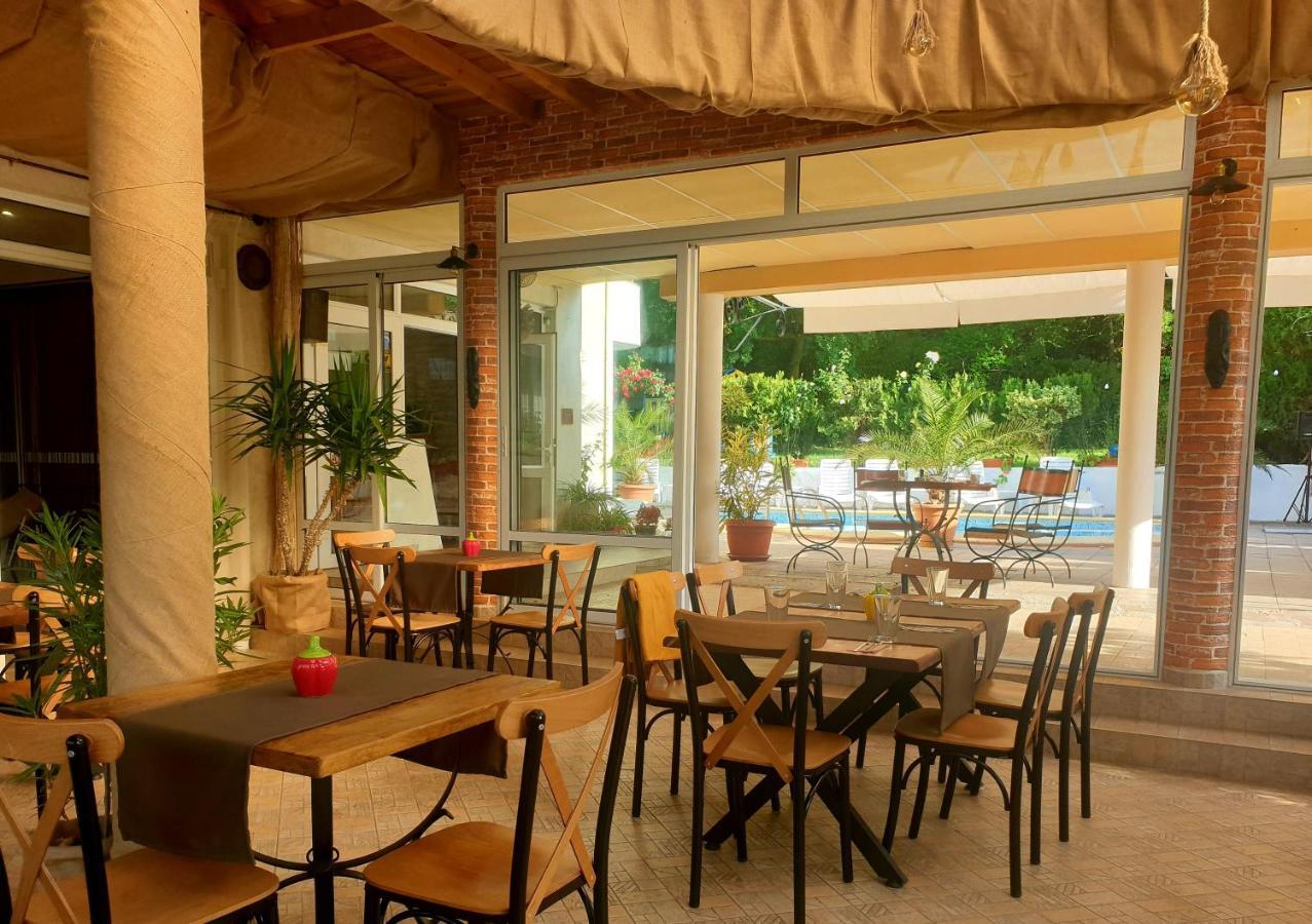 Hotel Feniks Lozenets Luaran gambar