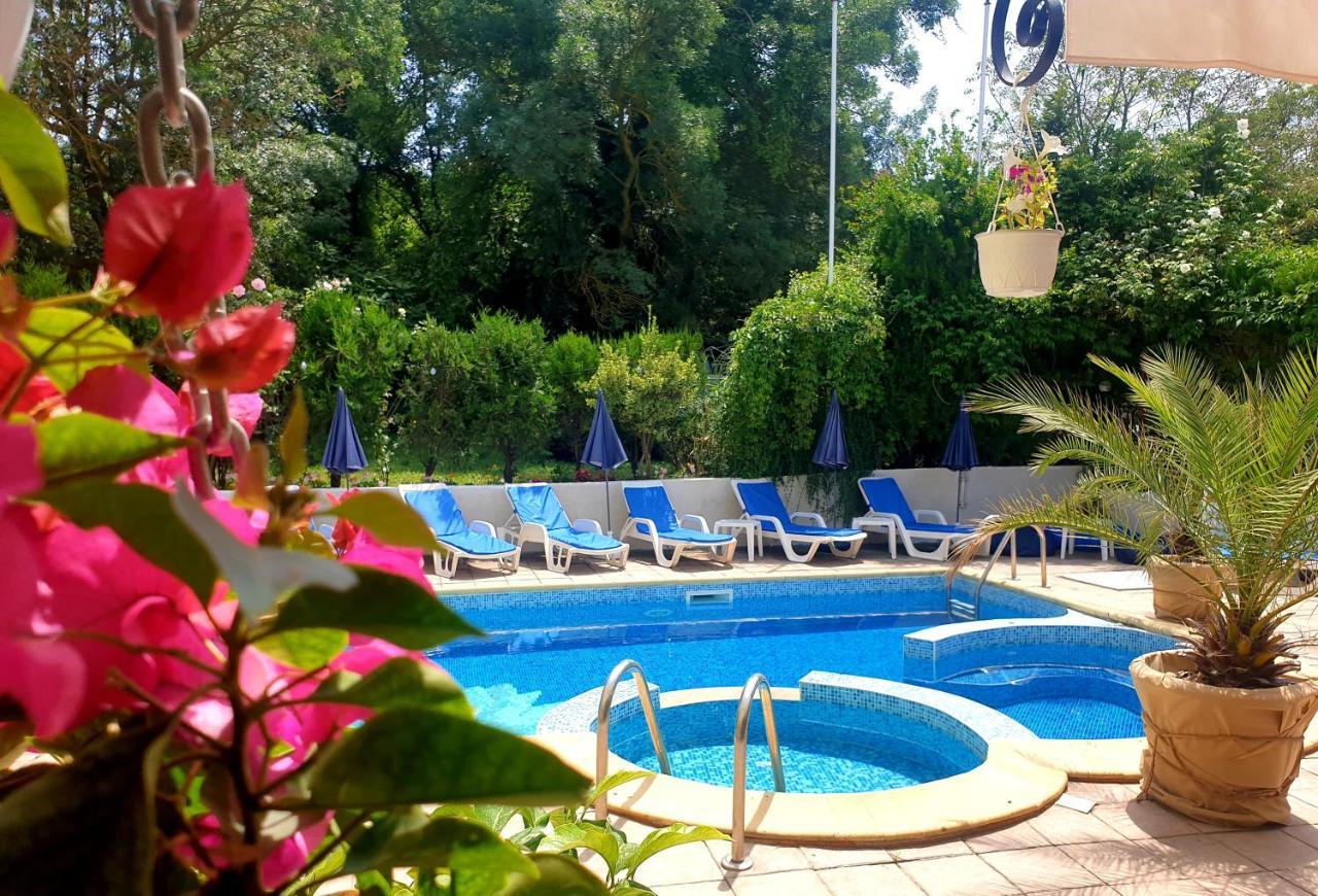 Hotel Feniks Lozenets Luaran gambar