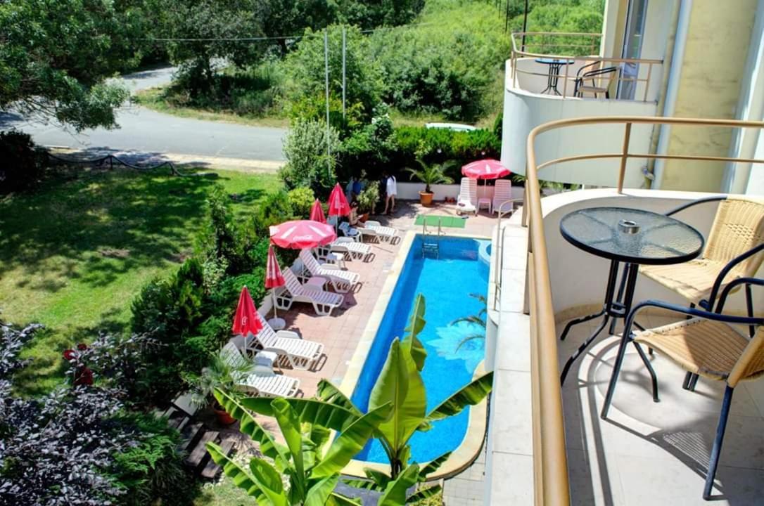 Hotel Feniks Lozenets Luaran gambar